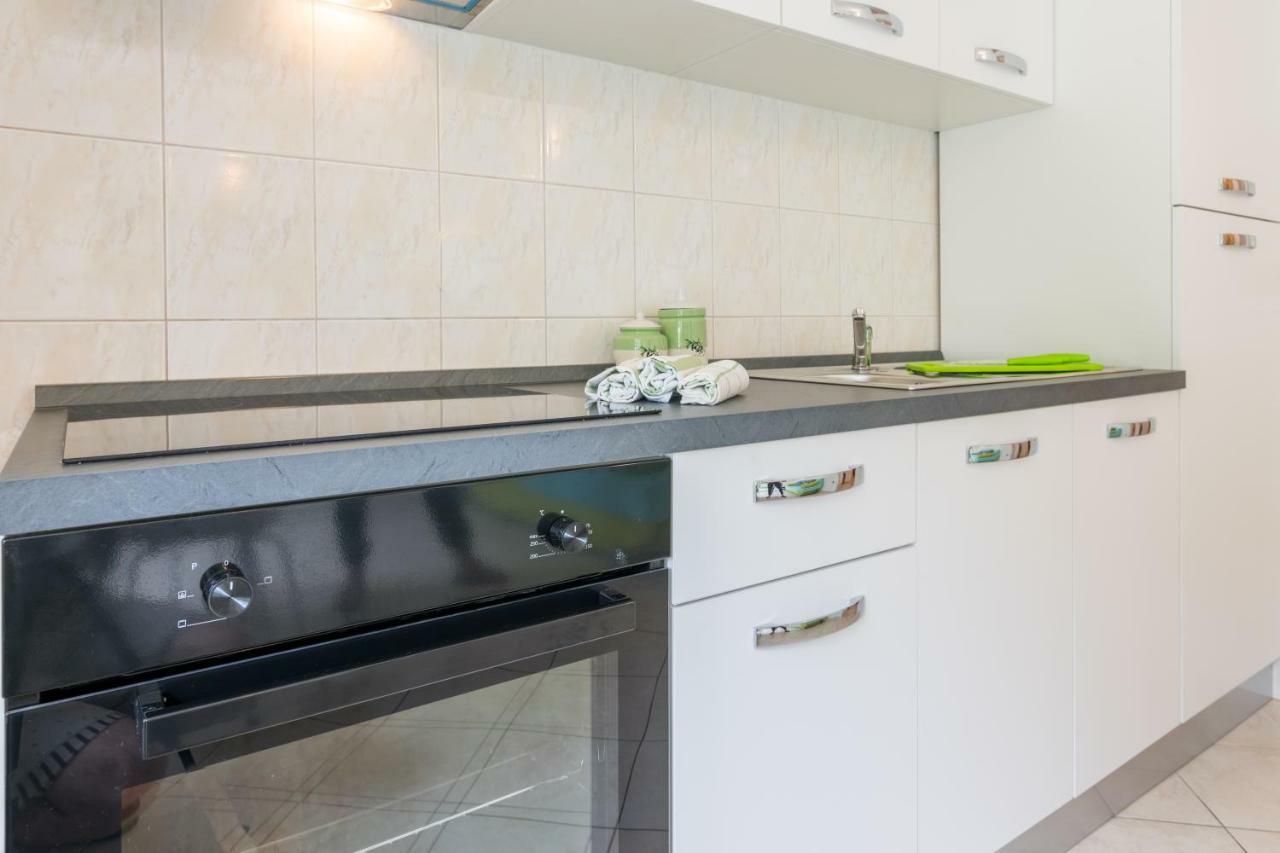 Apartment Ivana Макарска Экстерьер фото